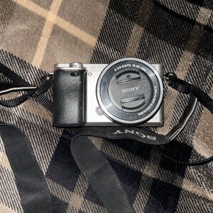 Sony A6000